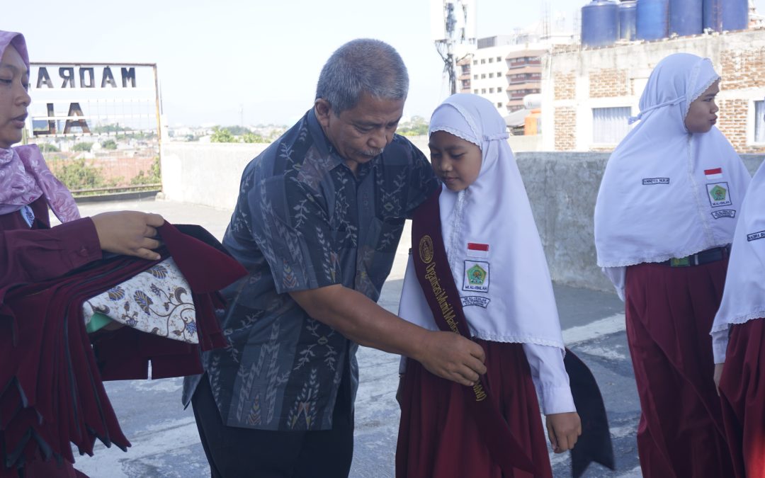 Latih Jiwa Kepemimpinan, 20 Siswa Pilihan MI Al-Ishlah Kota Bandung Ikuti LDK dan Resmi Dilantik Sebagai Pengurus OMMI 2026-2027