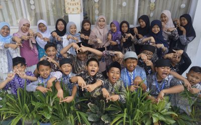 Peringati Hari Batik Nasional, MI Al Ishlah Kota Bandung Tumbuhkan Cinta Budaya Sejak Dini